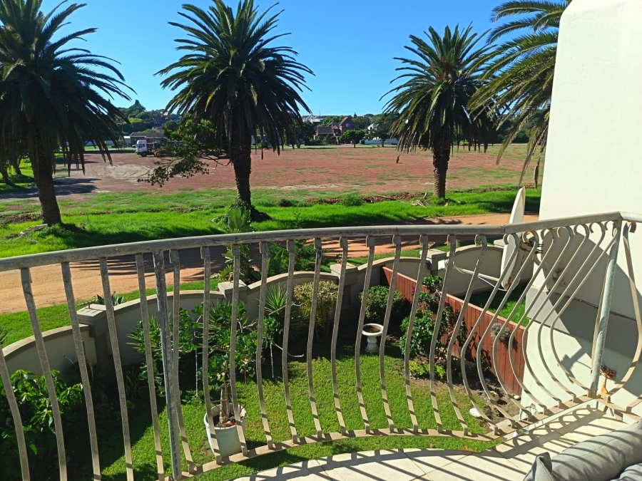 3 Bedroom Property for Sale in Paradise Beach Eastern Cape